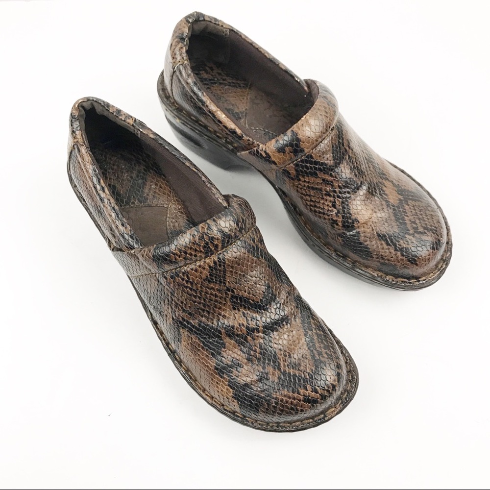B.O.C. | Brown Snake Print Clogs Women’s 8